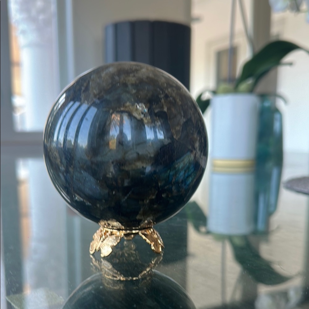 Labradorite Crystal Sphere large - Picture 6 of 12